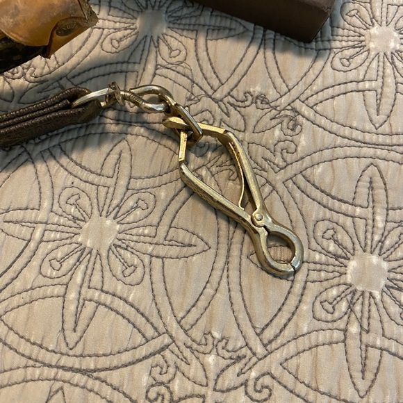 Luis Vuitton Baxter Leash GM - Picture 2 of 6